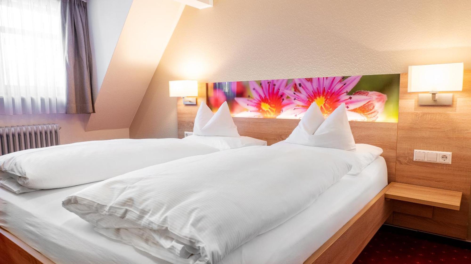 Hotel & Restaurant Post Laichingen Ngoại thất bức ảnh
