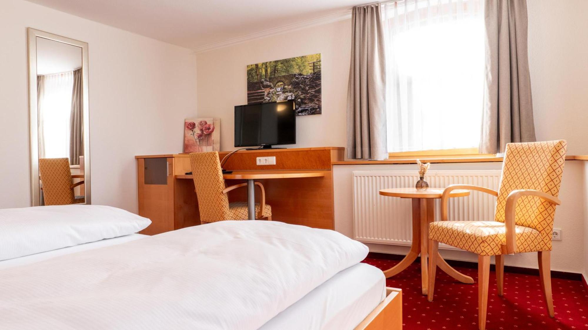 Hotel & Restaurant Post Laichingen Ngoại thất bức ảnh