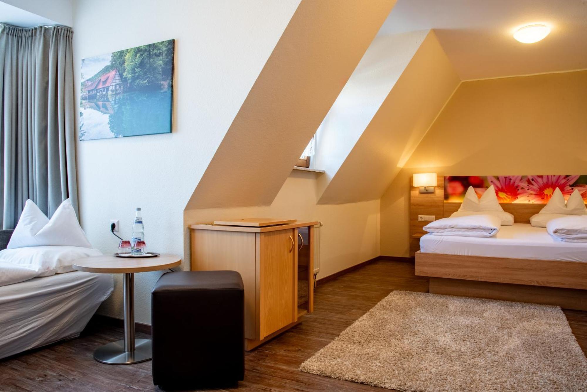 Hotel & Restaurant Post Laichingen Ngoại thất bức ảnh