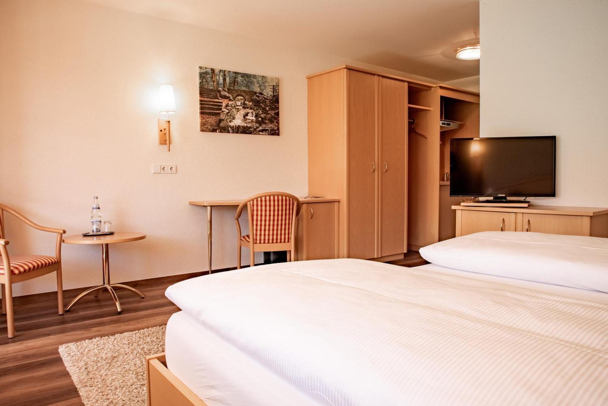 Hotel & Restaurant Post Laichingen Ngoại thất bức ảnh