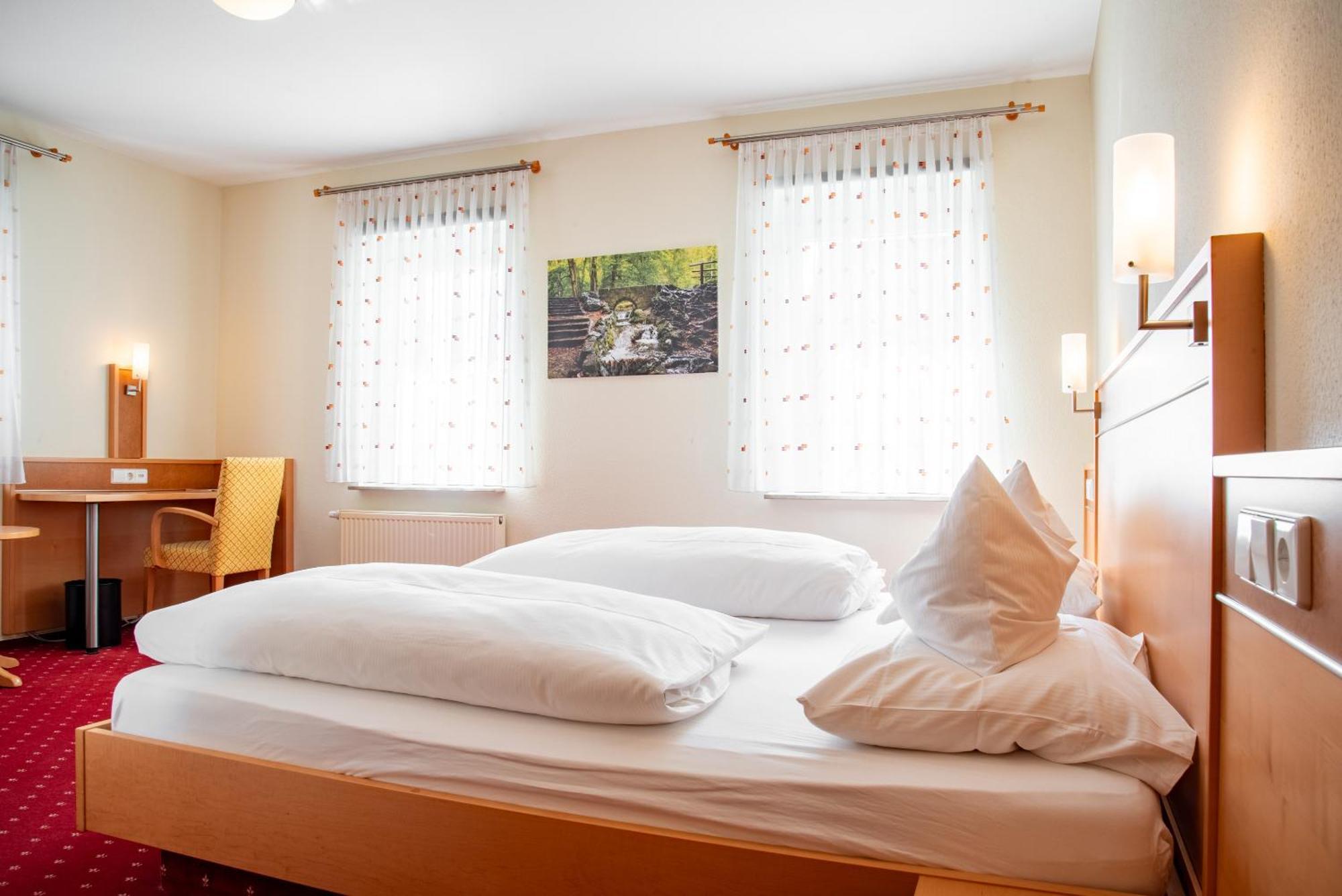 Hotel & Restaurant Post Laichingen Ngoại thất bức ảnh